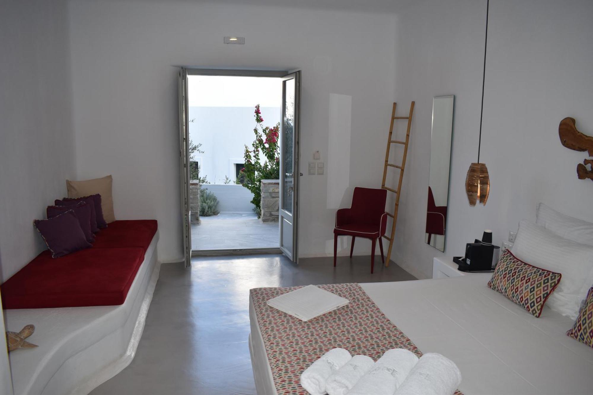 Angels Pillow Luxury Boutique Residence - Adults Only Науса Номер фото