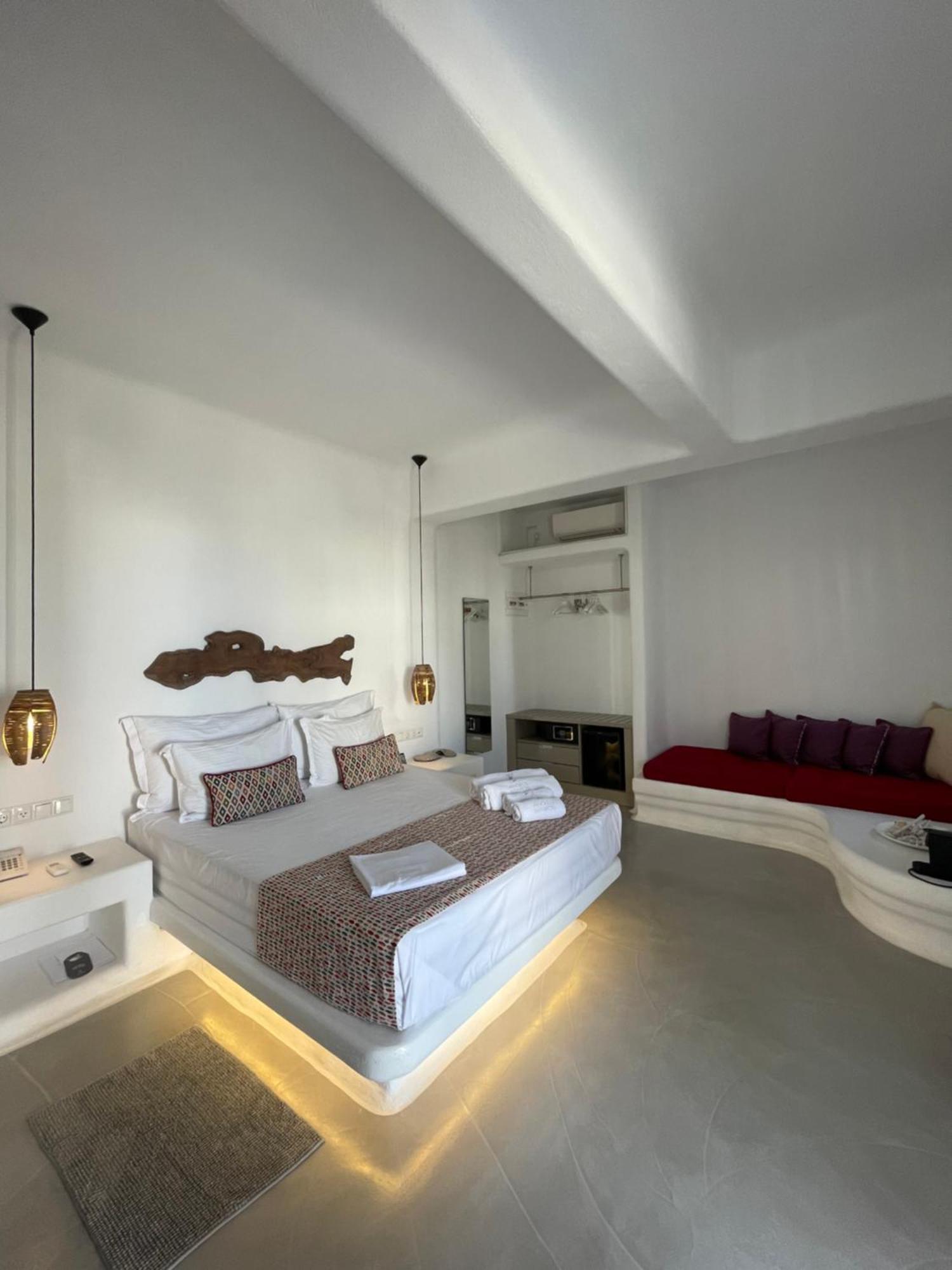Angels Pillow Luxury Boutique Residence - Adults Only Науса Номер фото