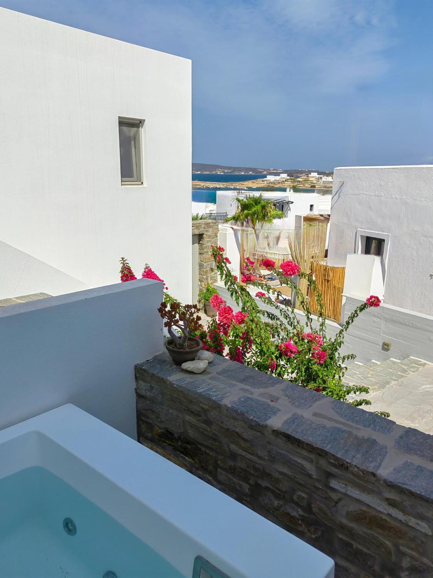Angels Pillow Luxury Boutique Residence - Adults Only Науса Номер фото